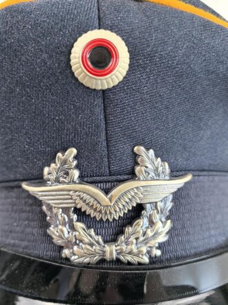 Bundeswehr, Schirmmütze für Angehörige der Luftwaffe, datiert 1974, Kopfgrösse 57