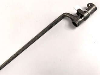Bayern, Dillenbajonett Modell 1858 für Podewils-Lindner-Braunmühl Gewehr, 3- kantklinge, Gesamtlänge 61 cm, Waffennummer und Truppenstermpel,