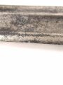 Schweiz, Weidmesser ohne Scheide , aufpflanzbar, Kantonal, Gesamtlänge 66,2 cm, Messinggriff mit gerader Parierstange  ,  Keilklinge mit mittiger Hohlkehle  fleckig  ,Schlitzlänge für die Gewehraufnahme 9,2 cm, Schlitzbreite 7,5 mm