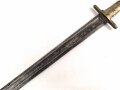 Schweiz, Weidmesser ohne Scheide , aufpflanzbar, Kantonal, Gesamtlänge 66,2 cm, Messinggriff mit gerader Parierstange  ,  Keilklinge mit mittiger Hohlkehle  fleckig  ,Schlitzlänge für die Gewehraufnahme 9,2 cm, Schlitzbreite 7,5 mm