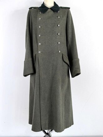 Heer, Mantel Modell 1936 für einen Gebirgsjäger.  Kammerstück von 1941 in gutem Gesamtzustand.