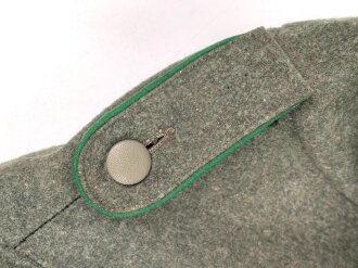 Heer, Mantel Modell 1936 für einen Gebirgsjäger.  Kammerstück von 1941 in gutem Gesamtzustand.