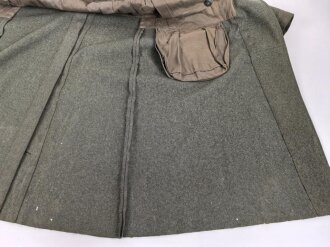Heer, Mantel Modell 1936 für einen Gebirgsjäger.  Kammerstück von 1941 in gutem Gesamtzustand.