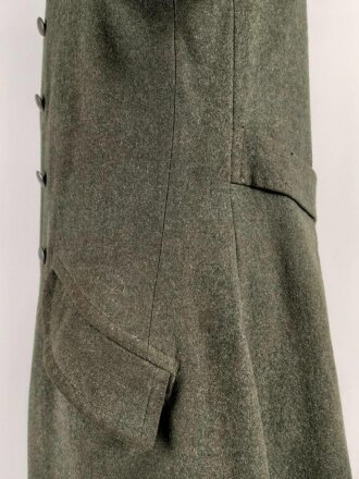 Heer, Mantel Modell 1936 für einen Gebirgsjäger.  Kammerstück von 1941 in gutem Gesamtzustand.