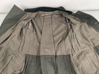 Heer, Mantel Modell 1936 für einen Leutnant der Infanterie. Kammerstück in gutem Gesamtzustand. Feldgrau