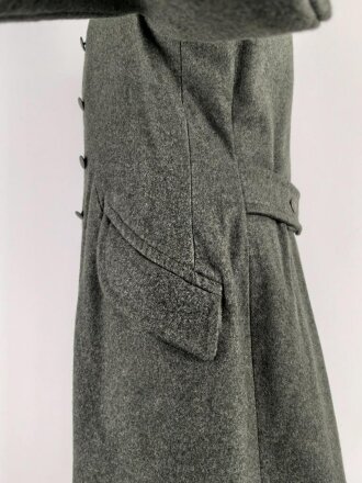 Heer, Mantel Modell 1936 für einen Leutnant der Infanterie. Kammerstück in gutem Gesamtzustand. Feldgrau
