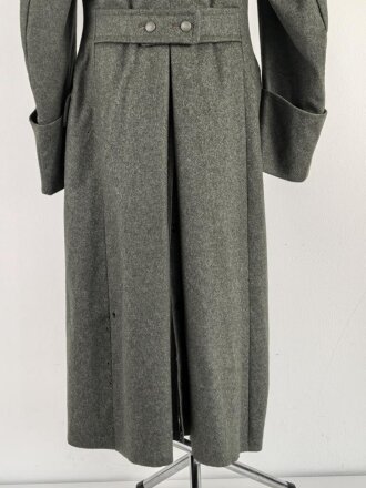 Heer, Mantel Modell 1936 für einen Leutnant der Infanterie. Kammerstück in gutem Gesamtzustand. Feldgrau