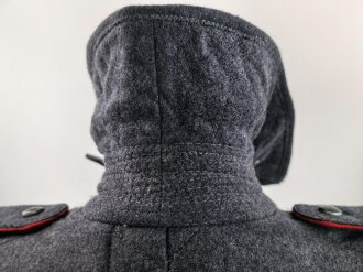 Luftwaffe, schwerer Wintermantel für Mannschaften der Flak. Kammerstück in gutem Gesamtzustand