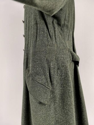 Heer, Mantel Modell 1936 für einen Leutnant im Infanterie Regiment 58.  Kammerstück von 1939 in gutem Gesamtzustand
