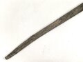 Zinkblechscheide für eine Blankwaffe. Dreieckig, 20 - 20-30mm. Gesamtlänge 47cm