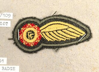 Irland, Sammlung Kragenabzeichen Luftwaffe, auf Karton getackert