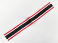 Band zum Kriegsverdienstkreuz 2.Klasse mit und ohne Schwerter. Breite 30mm, Länge 24cm .