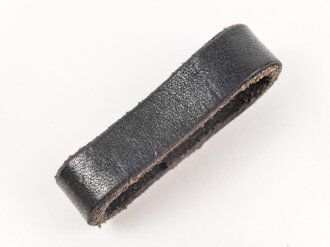 Schieber für ein Zweidornkoppel , schwarzes Leder, Innenmaß 43mm, Nachkriegsfertigung