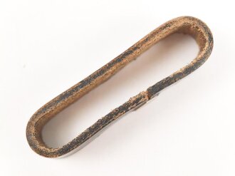 Schieber für ein Zweidornkoppel , schwarzes Leder, Innenmaß 47mm, Nachkriegsfertigung