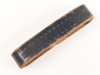Schieber für ein Zweidornkoppel , schwarzes Leder, Innenmaß 48mm, Nachkriegsfertigung