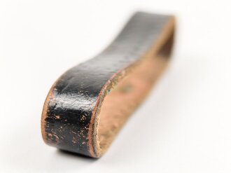 Schieber für ein Zweidornkoppel , schwarzes Leder, Innenmaß 48mm, Nachkriegsfertigung