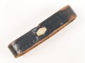Schieber für ein Zweidornkoppel , schwarzes Leder, Innenmaß 48mm, Nachkriegsfertigung