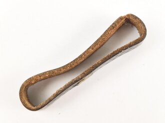 Schieber für ein Zweidornkoppel , schwarzes Leder, Innenmaß 48mm, Nachkriegsfertigung