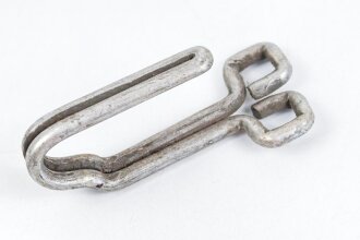 Koppelhaken für eine Feldbluse der Wehrmacht, Aluminium