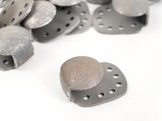 Schoßknopf Eisen, feldgrau lackiert, sie erhalten...