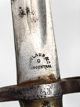 Kaiserreich, Preussen, Seitengewehr Modell 1871, Kammerstück, W 73, Hersteller Coulaux & Co Klingenthal, Abnahmestempel auf allen Teilen, Truppenstempel auf Parierstange, Mundblechschraube fehlt, einsatzgeschliffen ,