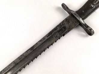 Schweiz, Seitengewehr Vetterli Modell 1878 mit Säge gekürz , Aufpflanzvorrichtung und Federführung  verschlossen, gewaffelter Holzgriff, möglicherweise als Ausgehstück verwendet