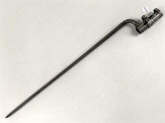 Österreich, Tüllenbajonett   Modell 1854 ohne Scheide für die Gewehre Lorenz, Wänzel oder auch bayrisches Podewilsgewehr , Vierkantklinge, Gesamtlänge 55,5 cm  um einen halben cm leicht gekürzt , 18,5 Tülleninnendurchmesser, Tüllenlänge 80,5 cm, 