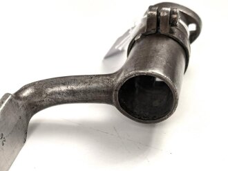 Frankreich, Tüllenbajonett 3 kantig, Typ  Modell AN 9 , wohl deutsches Beutestück, leicht gekürzt, Gesamtlänge 52,5 cm, Tüllenöffnung oben 22mm, Tüllenlänge 68 mm, deutsche Abnahme, 