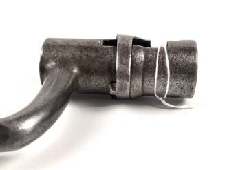 Frankreich, Tüllenbajonett 3 kantig, Typ  Modell AN 9 , wohl deutsches Beutestück, leicht gekürzt, Gesamtlänge 51,2 cm, Tüllenöffnung oben 22mm, Tüllenlänge 68 mm, deutsche Abnahme W mit Krone