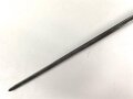 Frankreich, Tüllenbajonett 3 kantig, Typ  Modell AN 9 , wohl deutsches Beutestück, leicht gekürzt, Gesamtlänge 51,2 cm, Tüllenöffnung oben 22mm, Tüllenlänge 68 mm, deutsche Abnahme W mit Krone