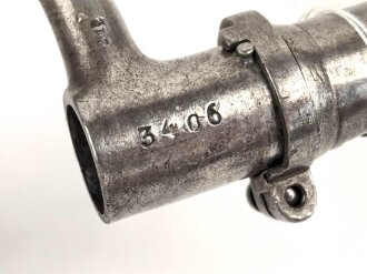 Frankreich, Tüllenbajonett 3 kantig, Typ  Modell AN 9 , wohl deutsches Beutestück, leicht gekürzt, Gesamtlänge 51,2 cm, Tüllenöffnung oben 22mm, Tüllenlänge 68 mm, Abnahme mit Kronenstempel auf KLingenansatz