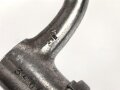 Frankreich, Tüllenbajonett 3 kantig, Typ  Modell AN 9 , wohl deutsches Beutestück, leicht gekürzt, Gesamtlänge 51,2 cm, Tüllenöffnung oben 22mm, Tüllenlänge 68 mm, Abnahme mit Kronenstempel auf KLingenansatz
