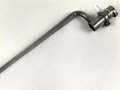Frankreich, Tüllenbajonett 3 kantig, Typ  Modell AN 9 , wohl deutsches Beutestück, leicht gekürzt, Gesamtlänge 51,2 cm, Tüllenöffnung oben 22mm, Tüllenlänge 68 mm, Abnahme mit Kronenstempel auf KLingenansatz
