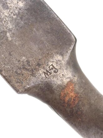 Österreich,Tüllenbajonett 3 kantig, Modell ähnlich 1798, Gesamtlänge 52 cm, Tüllenöffnung oben 21mm, etwas verbogen , Tüllenlänge 64mm, Klingenbreiteite 24 mm