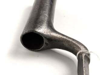 Tüllenbajonett 3 kantig, unbekannt, , Gesamtlänge 78,5 cm, Tüllenöffnung oben 21 mm,Tüllenlänge 681,5 mm, Klingenbreite 22,5 mm