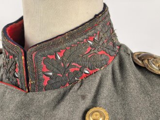1. Weltkrieg Sachsen, kleiner Rock für einen General. Getragenes Stück in gutem Gesamtzustand, die Effekten gedunkelt