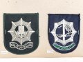 Niederlande, Sammlung Ärmelabzeichen der Polizei, auf Karton getackert