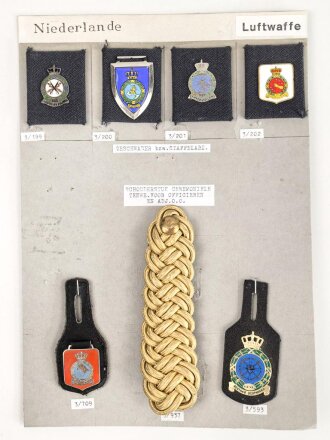 Niederlande, Sammlung Geschwader und Staffelabzeichen und Brustanhänger der Luftwaffe, auf Karton getackert