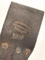 1. Weltkrieg, Koppelschuh für Seitengewehr 98/05 . Ungereinigtes Stück, datiert 1916