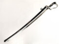 " Kavallerie Regiment 18"  Säbel von Eickhorn Solingen mit beidseitig geätzter Klinge. Sehr seltene Ausführung mit zwei Adlern. Die Klinge in sehr gutem Zustand, die Scheide original lackiert mit diversen Altersspuren, die Griffwicklung teilweise defekt.