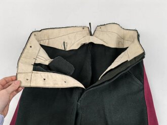 Bayern, Uniformhose für einen Angehörigen im 2. Ulanen Regiment Ansbach oder 2. Chevaulegers Regiment „Taxis“ Regensburg.  Eigentumstück in gutem Gesamtzustand