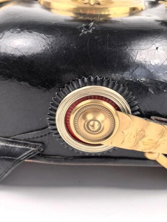 Preussen, Pickelhaube für einen Reserve Offizier der Infanterie. Ordentliches Stück in gutem Gesamtzustand, keine Doppellöcher