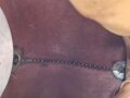 Preussen, Pickelhaube für einen Reserve Offizier der Infanterie. Ordentliches Stück in gutem Gesamtzustand, keine Doppellöcher