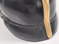 Preussen, Pickelhaube für einen Reserve Offizier der Infanterie. Ordentliches Stück in gutem Gesamtzustand, keine Doppellöcher