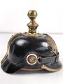 Preussen, Pickelhaube für Mannschaften der Artillerie. Aus alt- und neuteilen zusammengebautes Stück