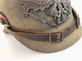 Preussen 1. Weltkrieg, feldgraue Pickelhaube für Mannschaften aus Filz. Leicht getragenes Stück mit diversen kleineren Beschädigungen