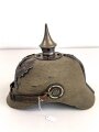 Preussen 1. Weltkrieg, feldgraue Pickelhaube für Mannschaften aus Filz. Leicht getragenes Stück mit diversen kleineren Beschädigungen