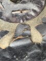 Preussen 1. Weltkrieg, feldgraue Pickelhaube für Mannschaften aus Filz. Leicht getragenes Stück mit diversen kleineren Beschädigungen