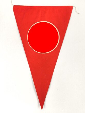 Wimpel aus bedrucktem Papier, schwarzes Hakenkreuz in...
