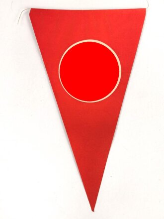 Wimpel aus bedrucktem Papier, schwarzes Hakenkreuz in...